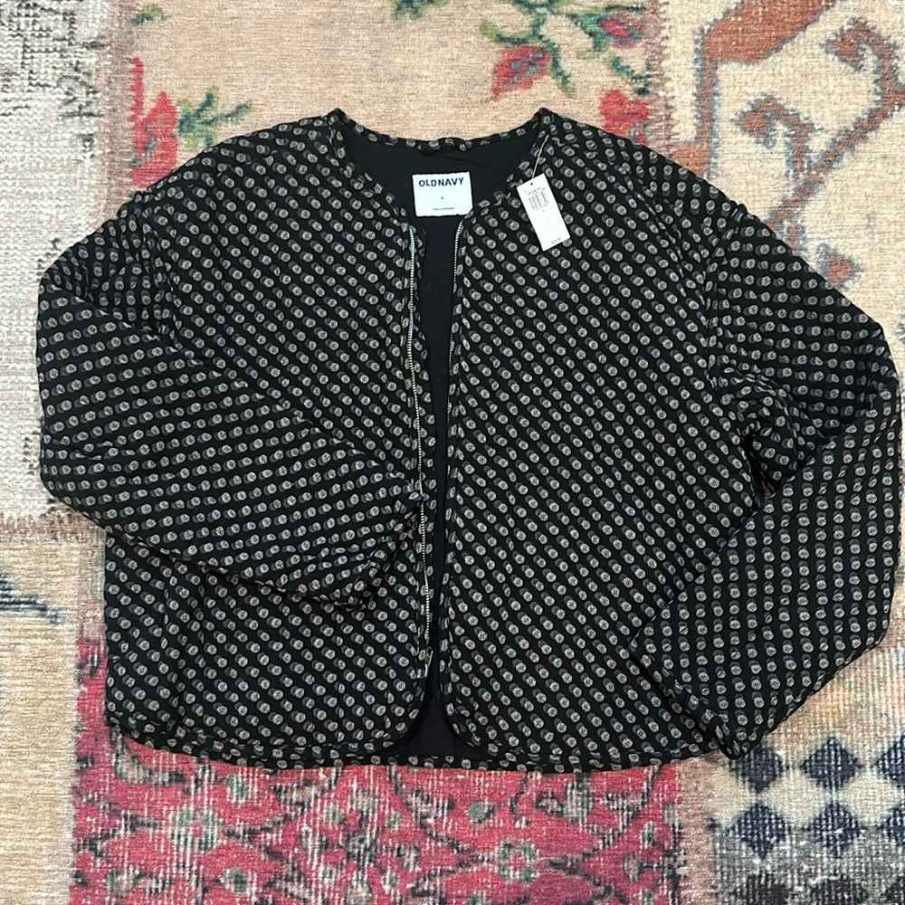 NWT Black & Cream Quilted Zipper Jacket